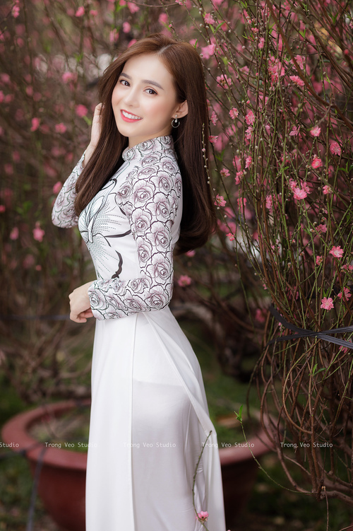 绿色环保篮球场地在全国范围内推广实施，篮球场环氧地坪图片