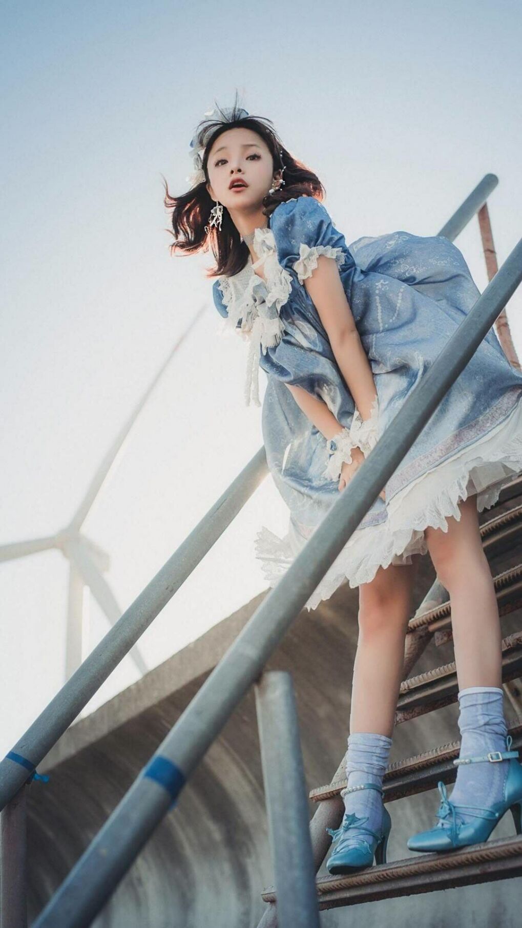 开云·体育官网-赫罗纳精准长传打穿对手防线，赫罗纳队服