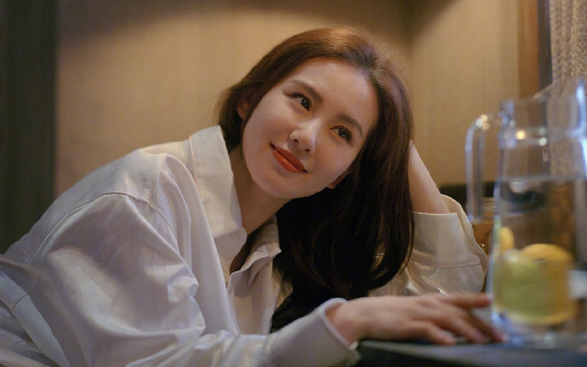 赫罗纳精准长传打穿对手防线,赫罗纳队服