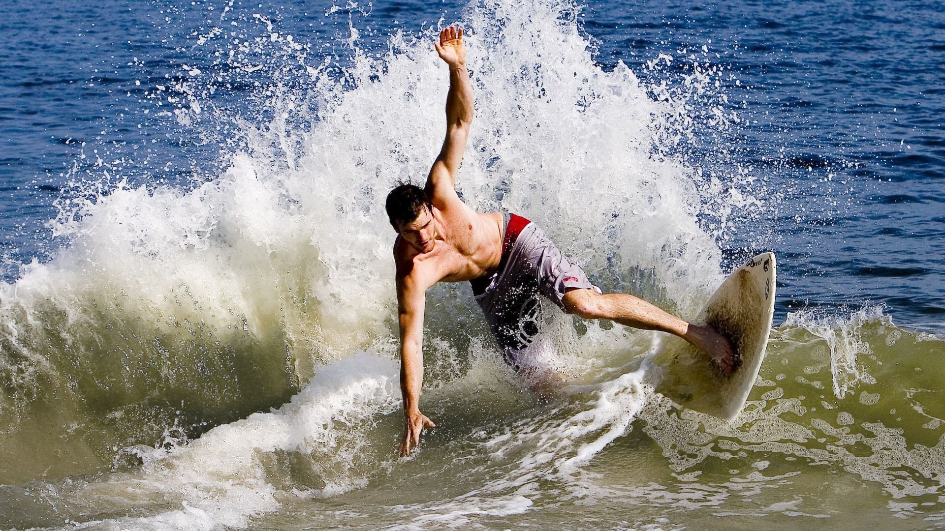 _新赛制亮点：快速节奏引领比赛新风尚_，节奏感强的比赛歌曲