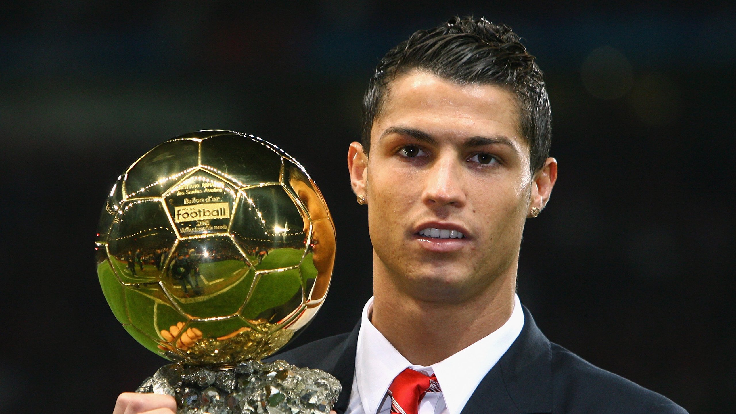 转会风云：欧冠球队“补强大幕”的内幕，欧冠转会期